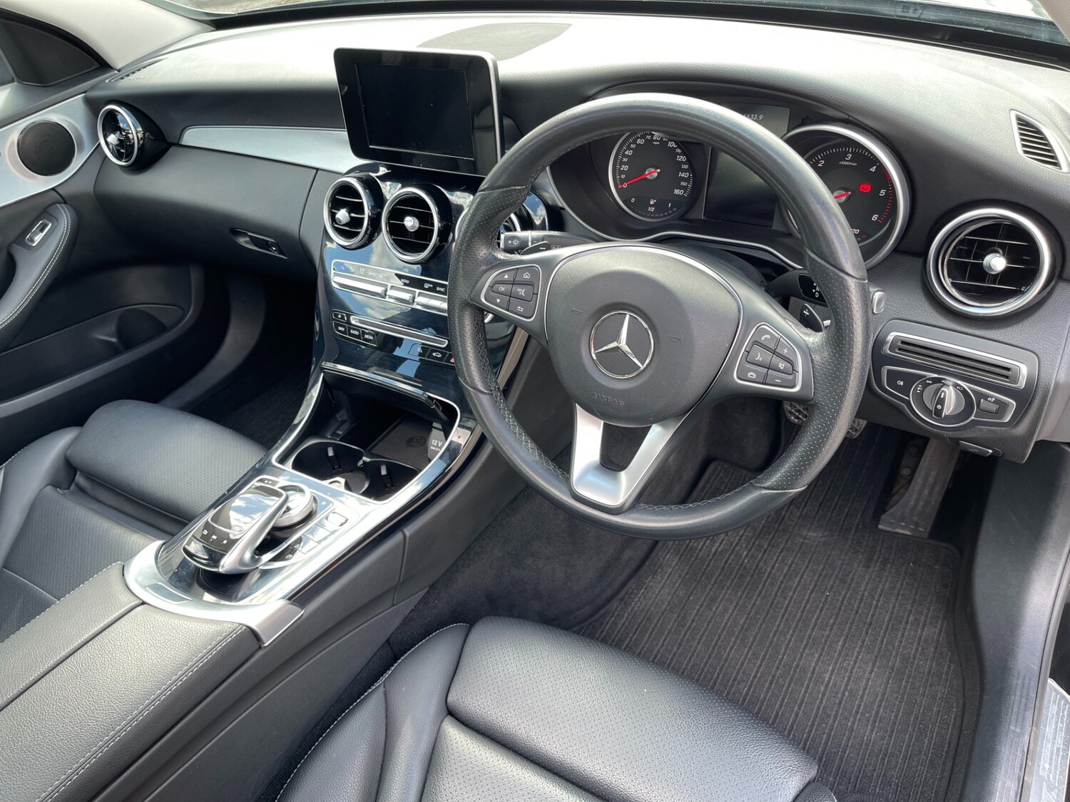 Used Mercedes-Benz C Class 2017 for sale - 77104067: Photo 26