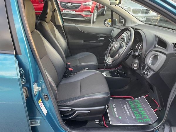 Used Toyota Yaris 2012 for sale - 76247402: Photo 26