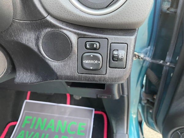 Used Toyota Yaris 2012 for sale - 76247402: Photo 36