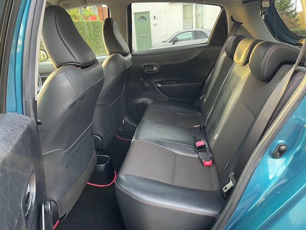 Used Toyota Yaris 2012 for sale - 76247402: Photo 39