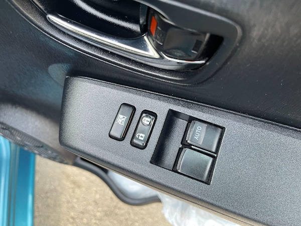 Used Toyota Yaris 2012 for sale - 76247402: Photo 42