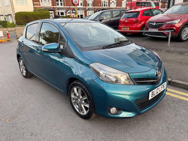 Used Toyota Yaris 2012 for sale - 76247402: Photo 4