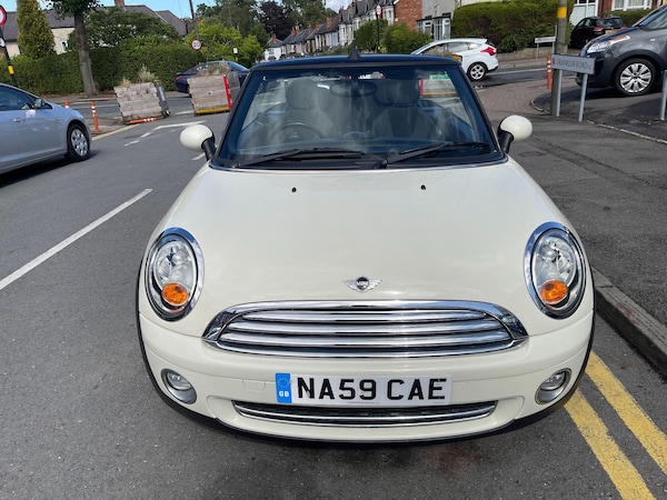 Used MINI Convertible 2009 for sale - 75478376: Photo 19