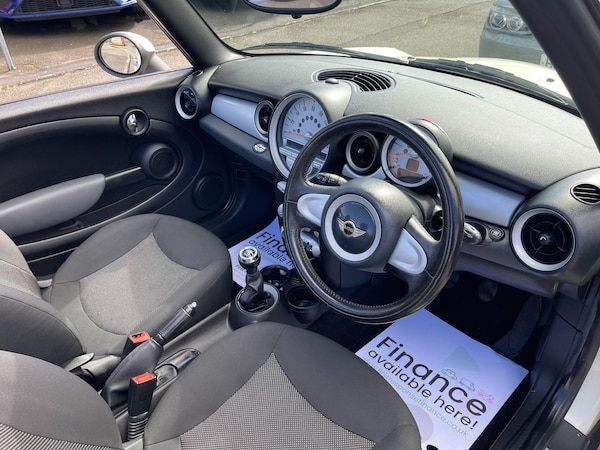 Used MINI Convertible 2009 for sale - 75478376: Photo 23