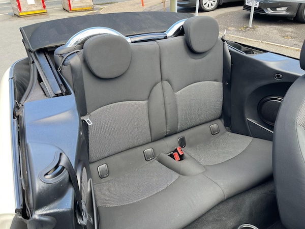 Used MINI Convertible 2009 for sale - 75478376: Photo 34