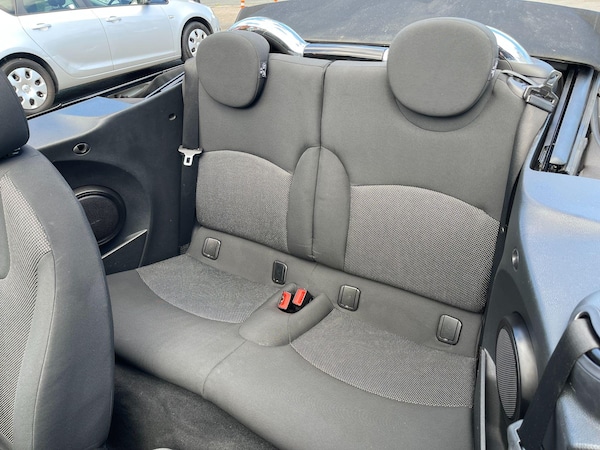 Used MINI Convertible 2009 for sale - 75478376: Photo 35