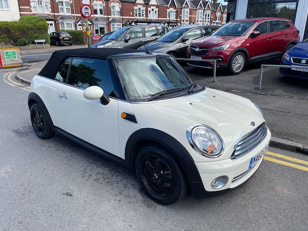 Used MINI Convertible 2009 for sale - 75478376: Photo 39