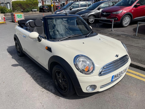 Used MINI Convertible 2009 for sale - 75478376: Photo 9