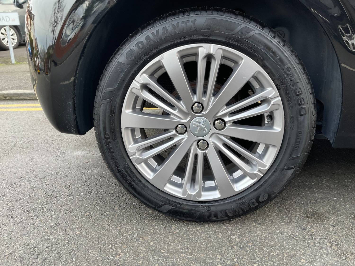 Used Peugeot 208 2018 for sale - 77196731: Photo 32