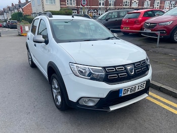 Used Dacia Sandero Stepway 2019 for sale - 76706618: Photo