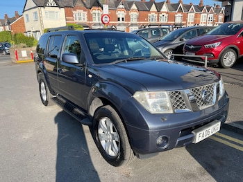 2006 (06) - 2.5 dCi Aventura 5dr