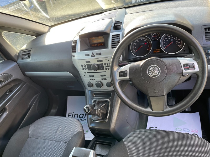 Used Vauxhall Zafira 2010 for sale - 76863656: Photo 24