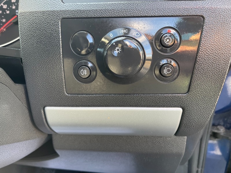 Used Vauxhall Zafira 2010 for sale - 76863656: Photo 26