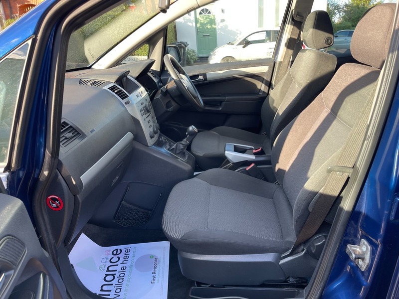 Used Vauxhall Zafira 2010 for sale - 76863656: Photo 39