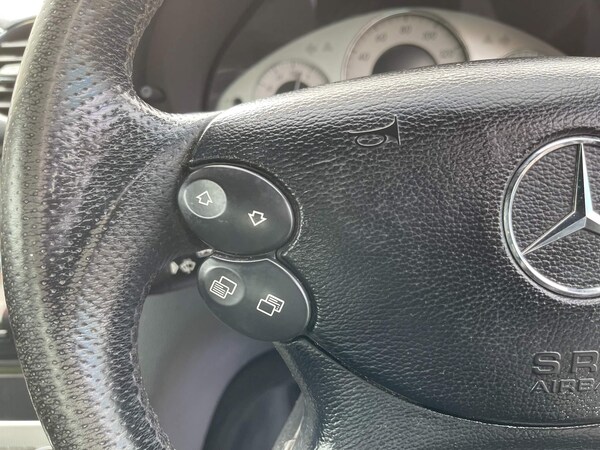 Used Mercedes-Benz CLK 2009 for sale - 71913648: Photo 30