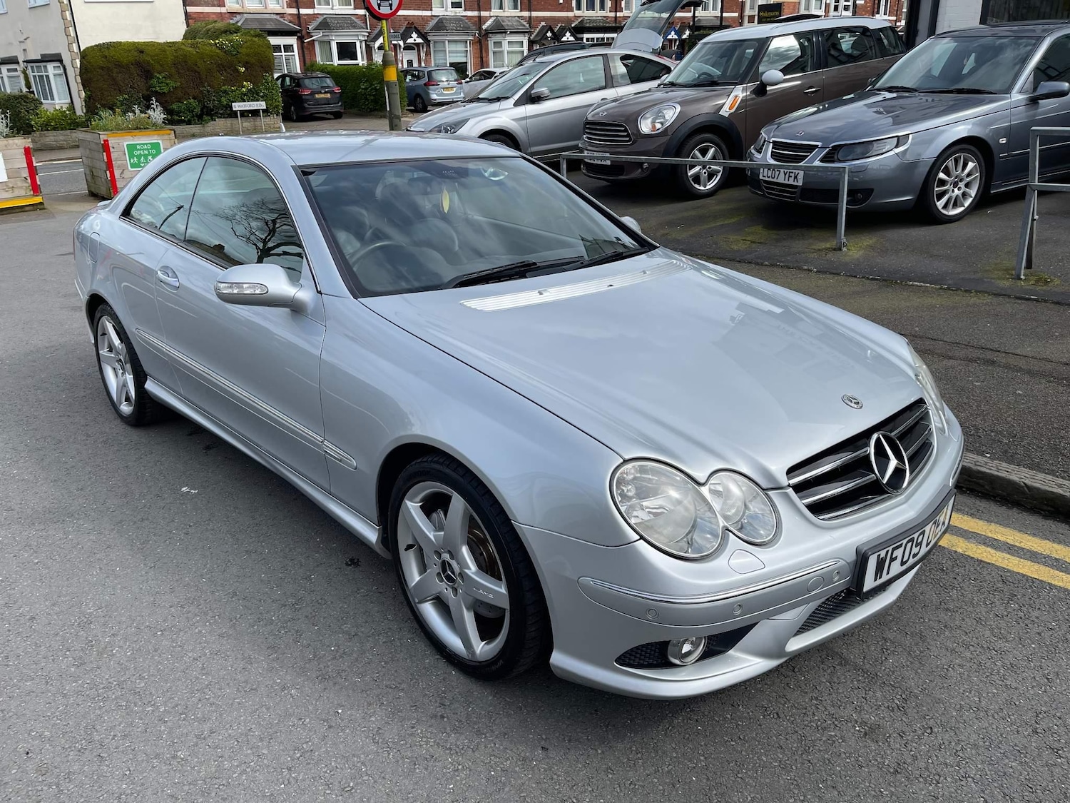 Used Mercedes-Benz CLK 2009 for sale - 76522544: Photo 2