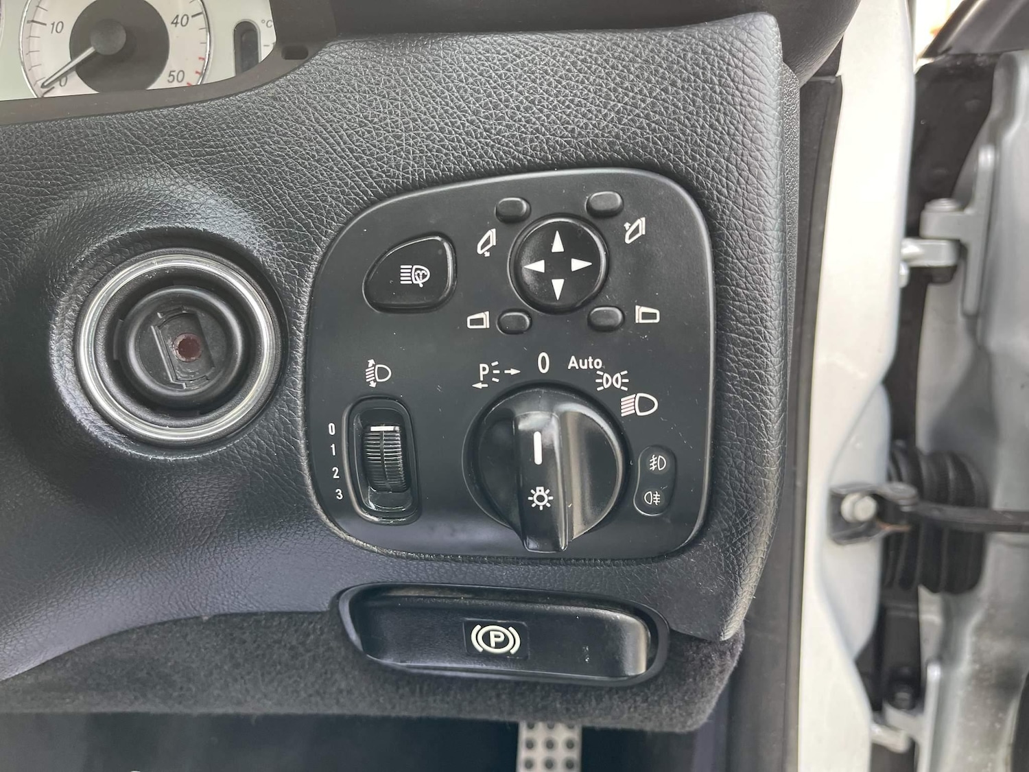 Used Mercedes-Benz CLK 2009 for sale - 76522544: Photo 28