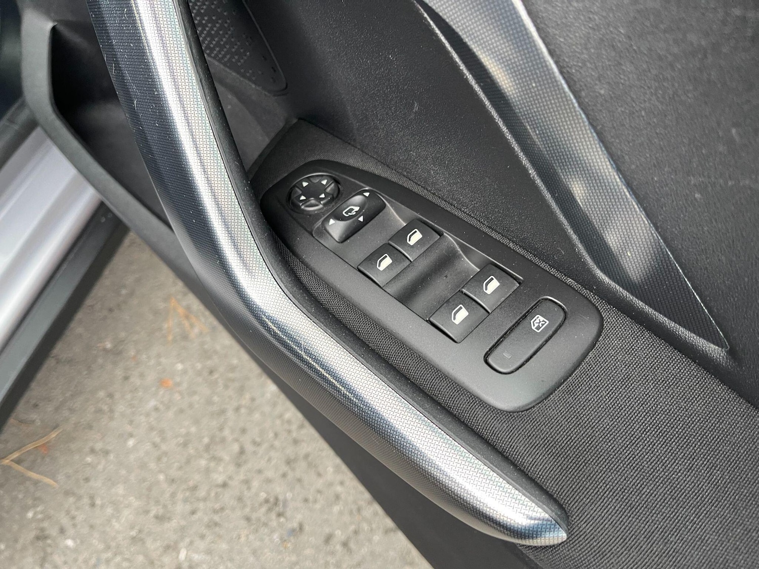 Used Peugeot 2008 2018 for sale - 76360988: Photo 36