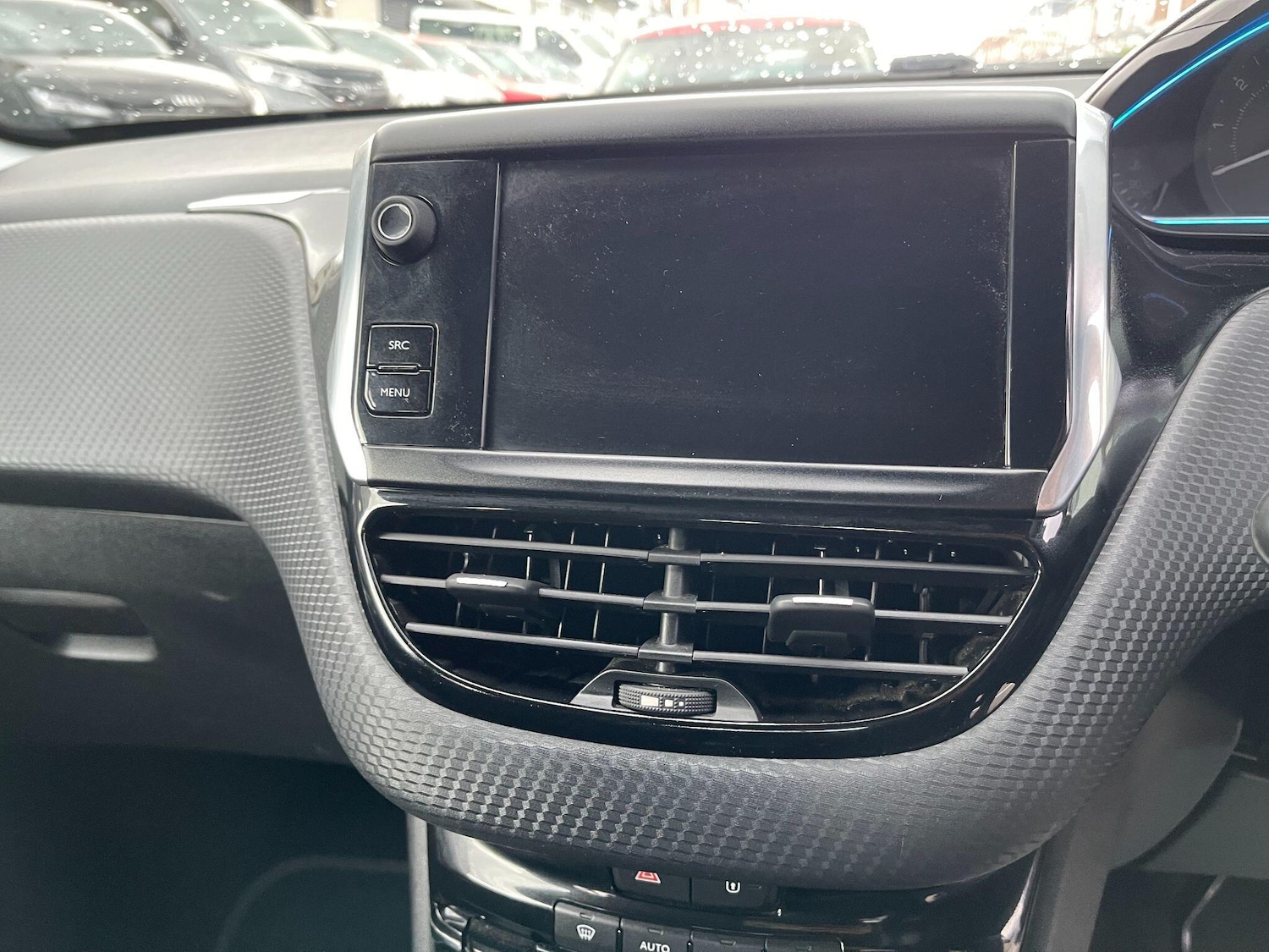 Used Peugeot 2008 2018 for sale - 76360988: Photo 37