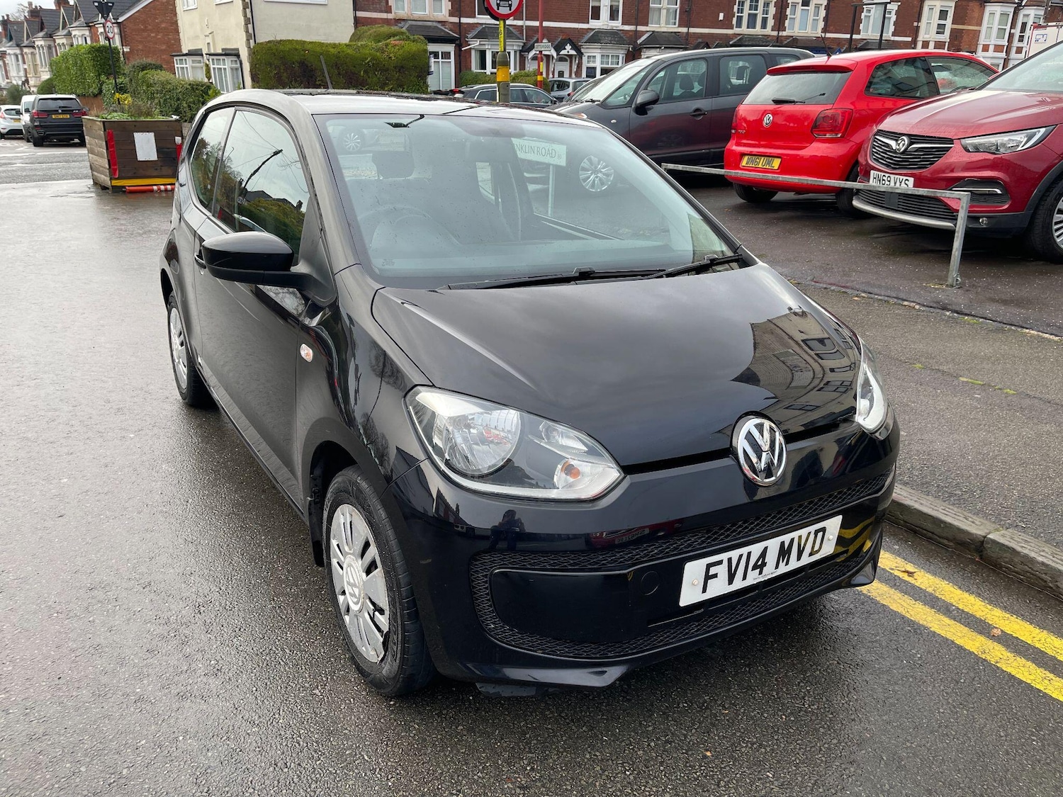 Used Volkswagen up! 2014 for sale - 76371078: Photo 2