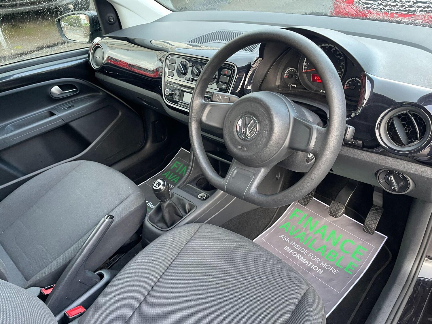 Used Volkswagen up! 2014 for sale - 76371078: Photo 23