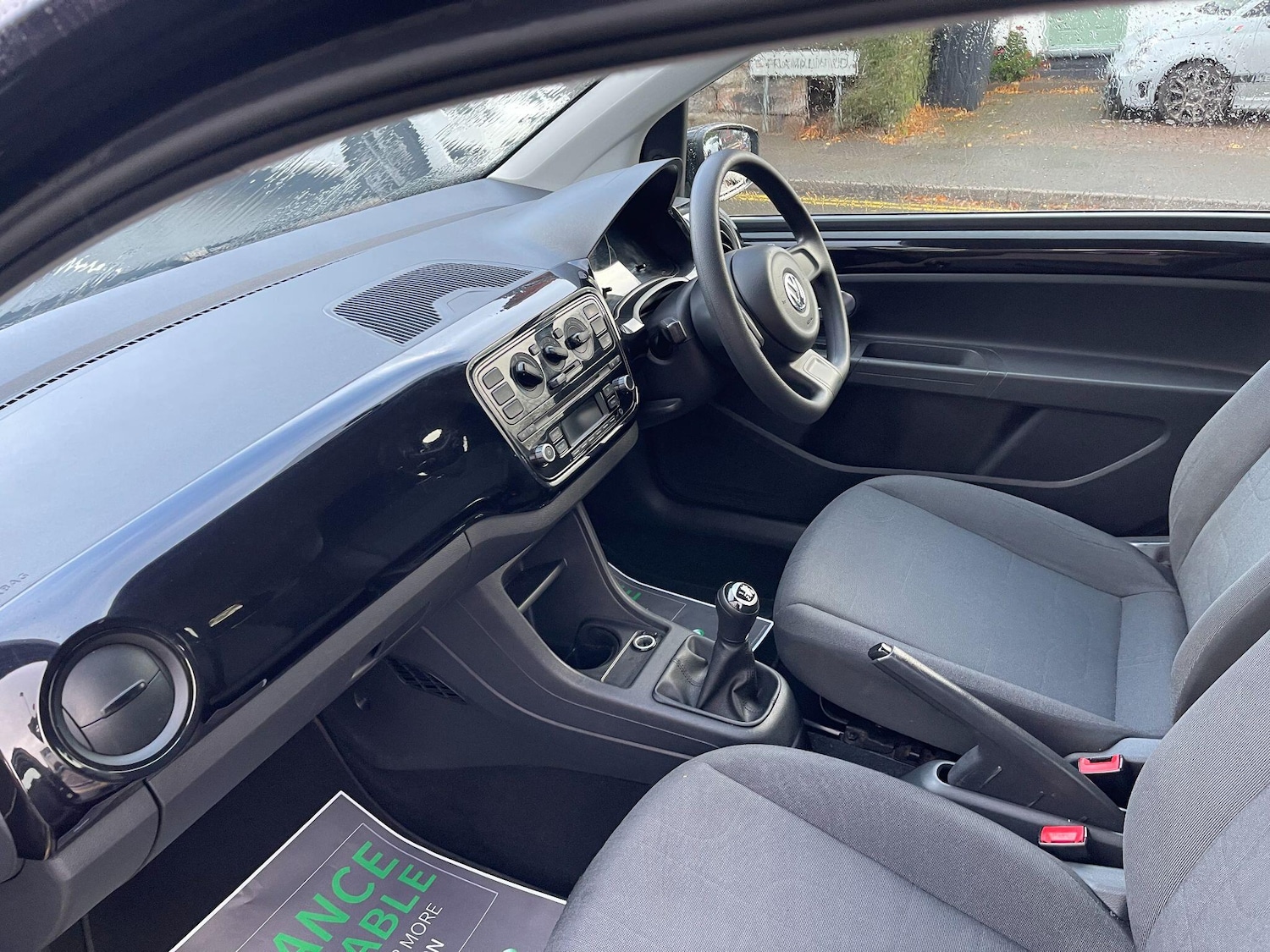 Used Volkswagen up! 2014 for sale - 76371078: Photo 27