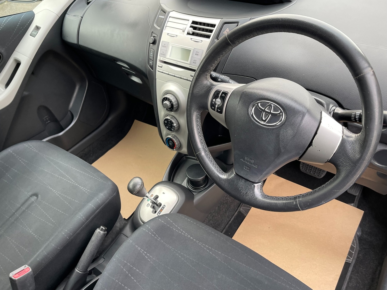 Used Toyota Yaris 2007 for sale - 76905087: Photo 27