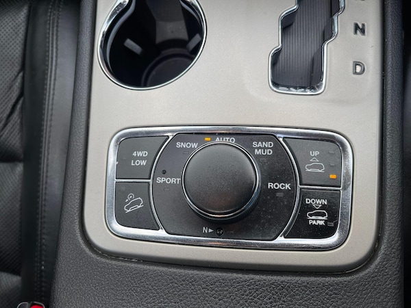 Used Jeep Grand Cherokee 2012 for sale - 76138273: Photo 48