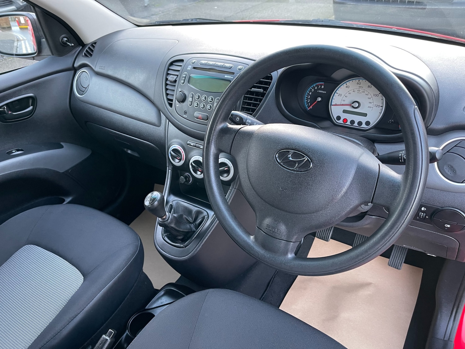 Used Hyundai i10 2010 for sale - 76921539: Photo 22