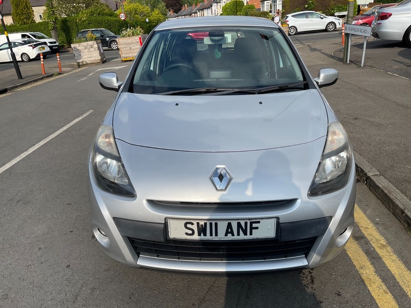 Used Renault Clio 2011 for sale - 76706580: Photo 17