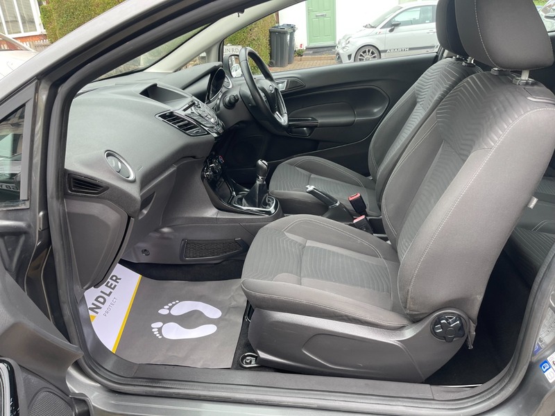 Used Ford Fiesta 2015 for sale - 76706598: Photo 32