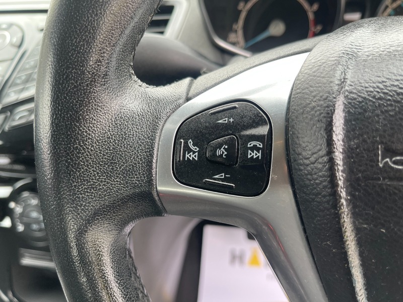 Used Ford Fiesta 2015 for sale - 76706598: Photo 42