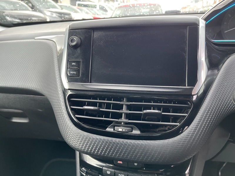 Used Peugeot 2008 2018 for sale - 76706544: Photo 28