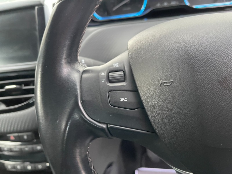 Used Peugeot 2008 2018 for sale - 76706544: Photo 29