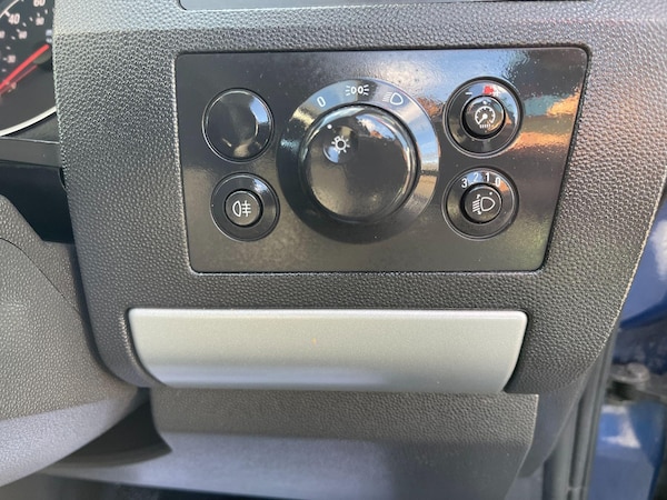 Used Vauxhall Zafira 2010 for sale - 75298054: Photo 22