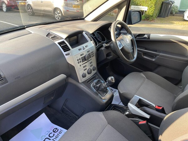 Used Vauxhall Zafira 2010 for sale - 75298054: Photo 33