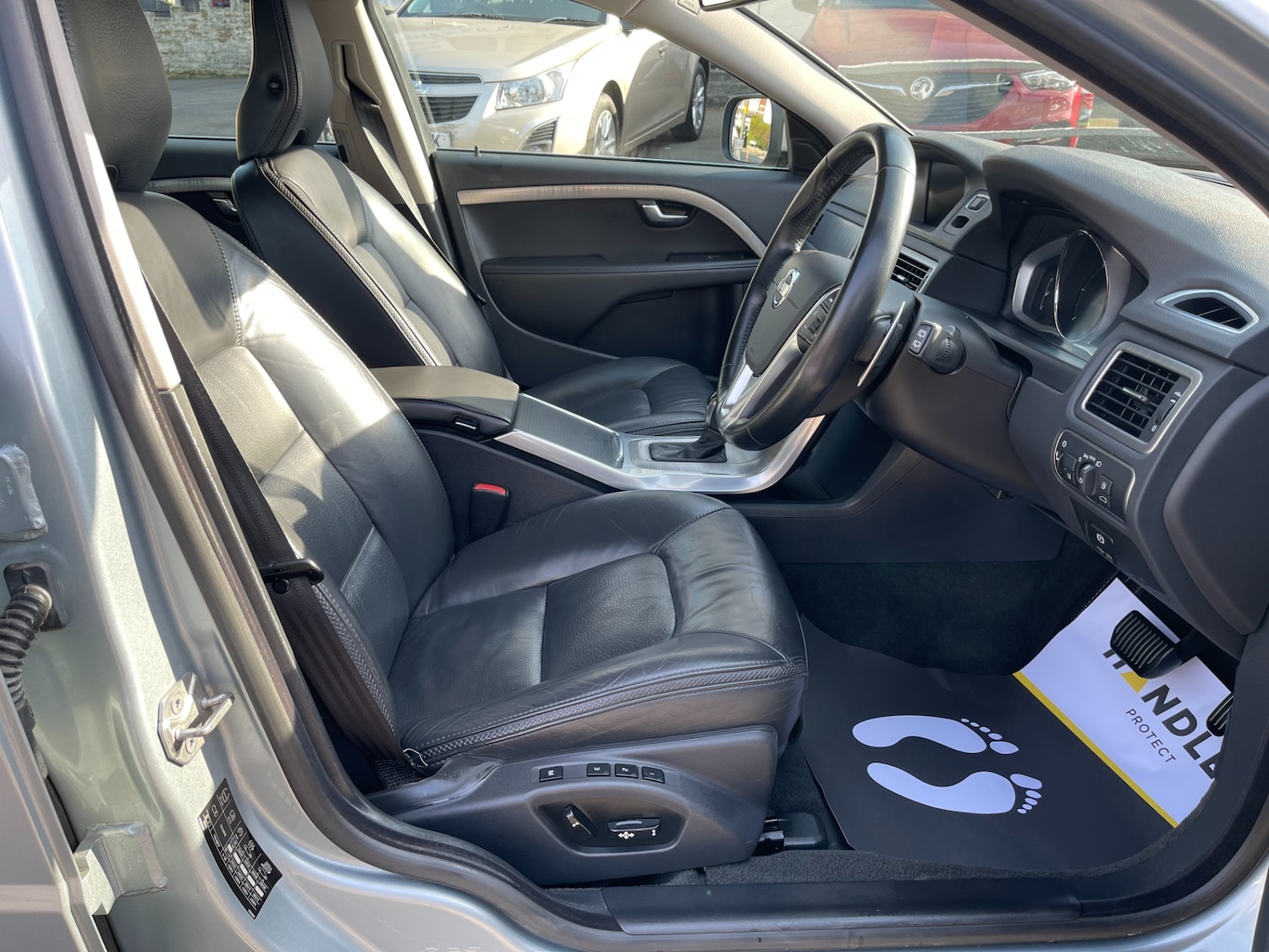 Used Volvo XC70 2013 for sale - 77950548: Photo 22