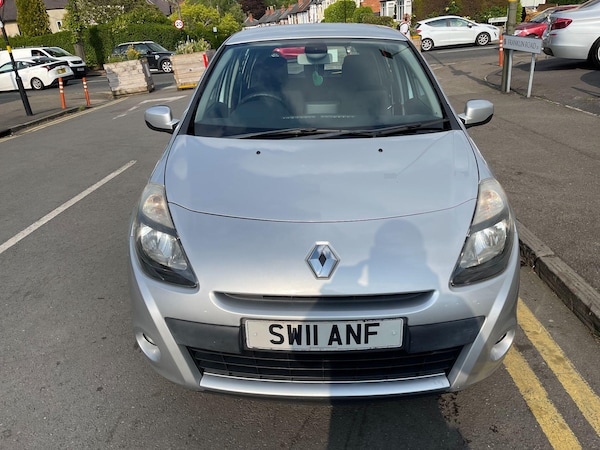 Used Renault Clio 2011 for sale - 74564734: Photo 16