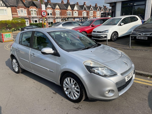 Used Renault Clio 2011 for sale - 74564734: Photo 5