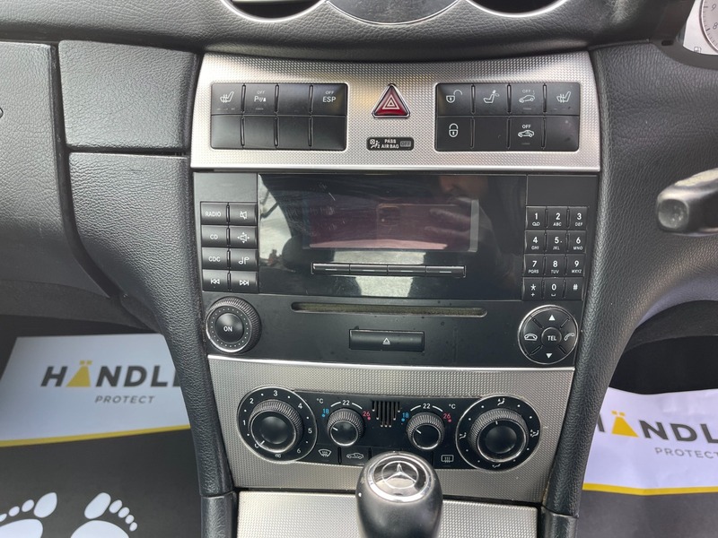 Used Mercedes-Benz CLK 2009 for sale - 76706522: Photo 26