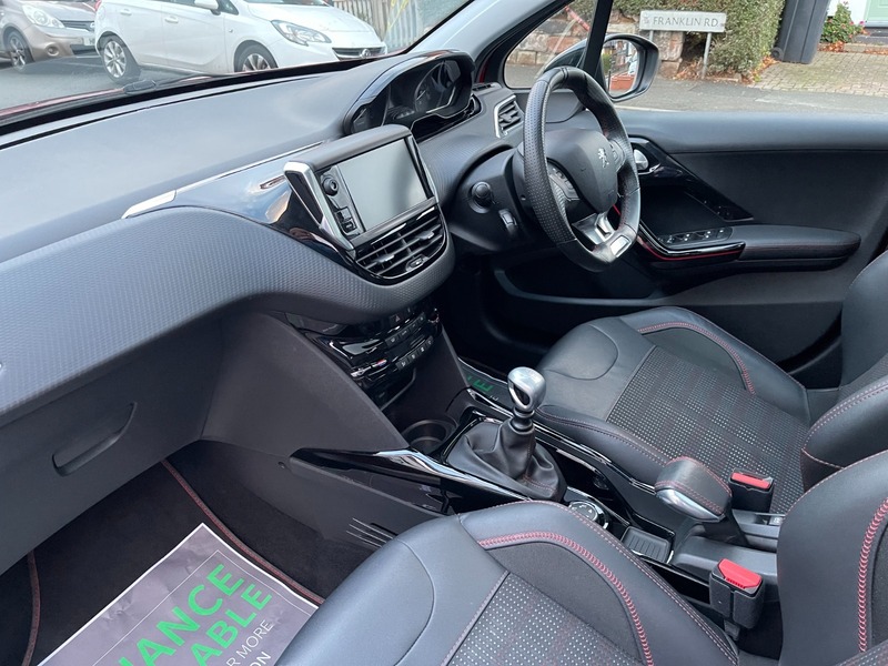 Used Peugeot 2008 2017 for sale - 76706521: Photo 41