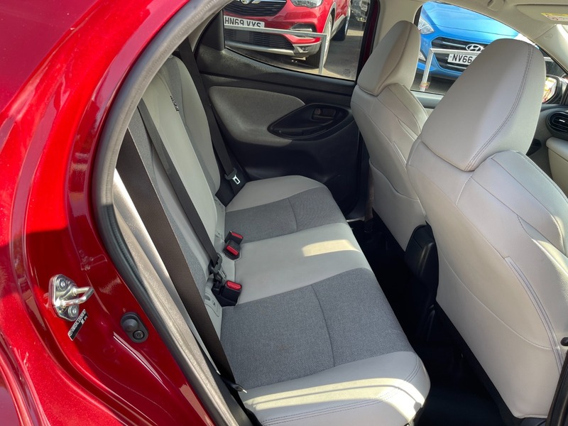 Used Toyota Yaris 2021 for sale - 76706526: Photo 36