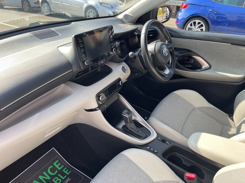 Used Toyota Yaris 2021 for sale - 76706526: Photo 40