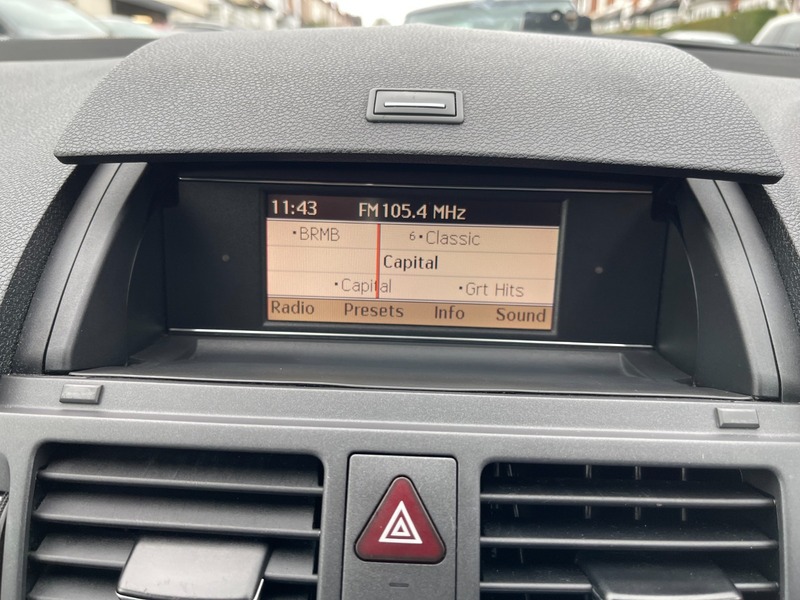 Used Mercedes-Benz C Class 2010 for sale - 76706547: Photo 43