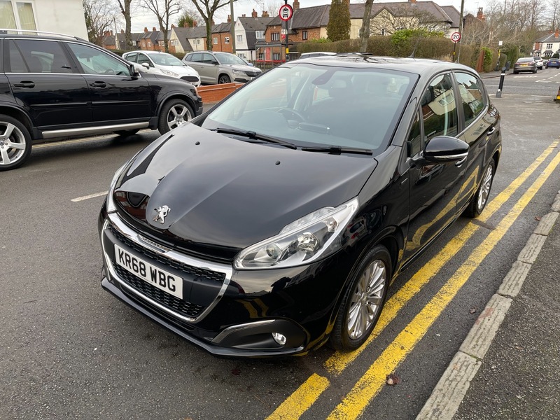Used Peugeot 208 2018 for sale - 77200997: Photo 16
