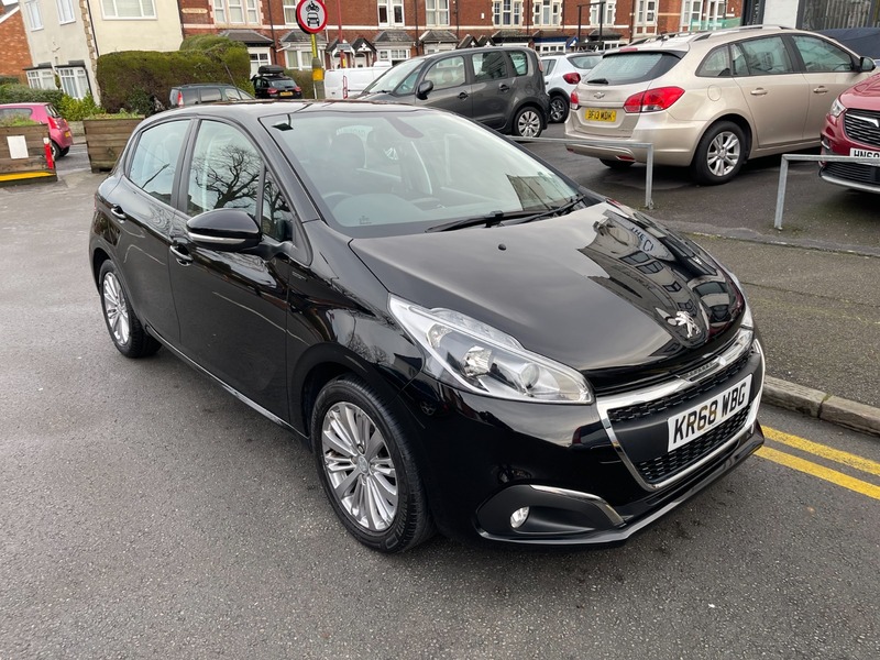 Used Peugeot 208 2018 for sale - 77200997: Photo 2