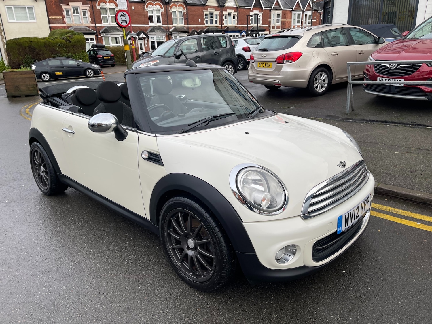 Used MINI Convertible 2012 for sale - 77195710: Photo 2