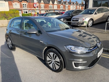 Used Volkswagen Golf 2020 for sale - 78354387: Photo