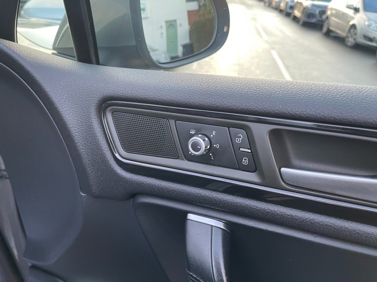 Used Volkswagen Touareg 2013 for sale - 77541703: Photo 31