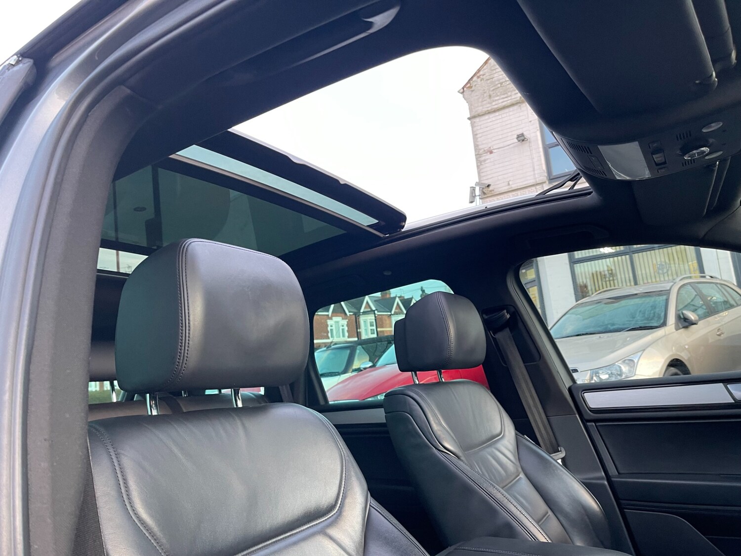 Used Volkswagen Touareg 2013 for sale - 77541703: Photo 42